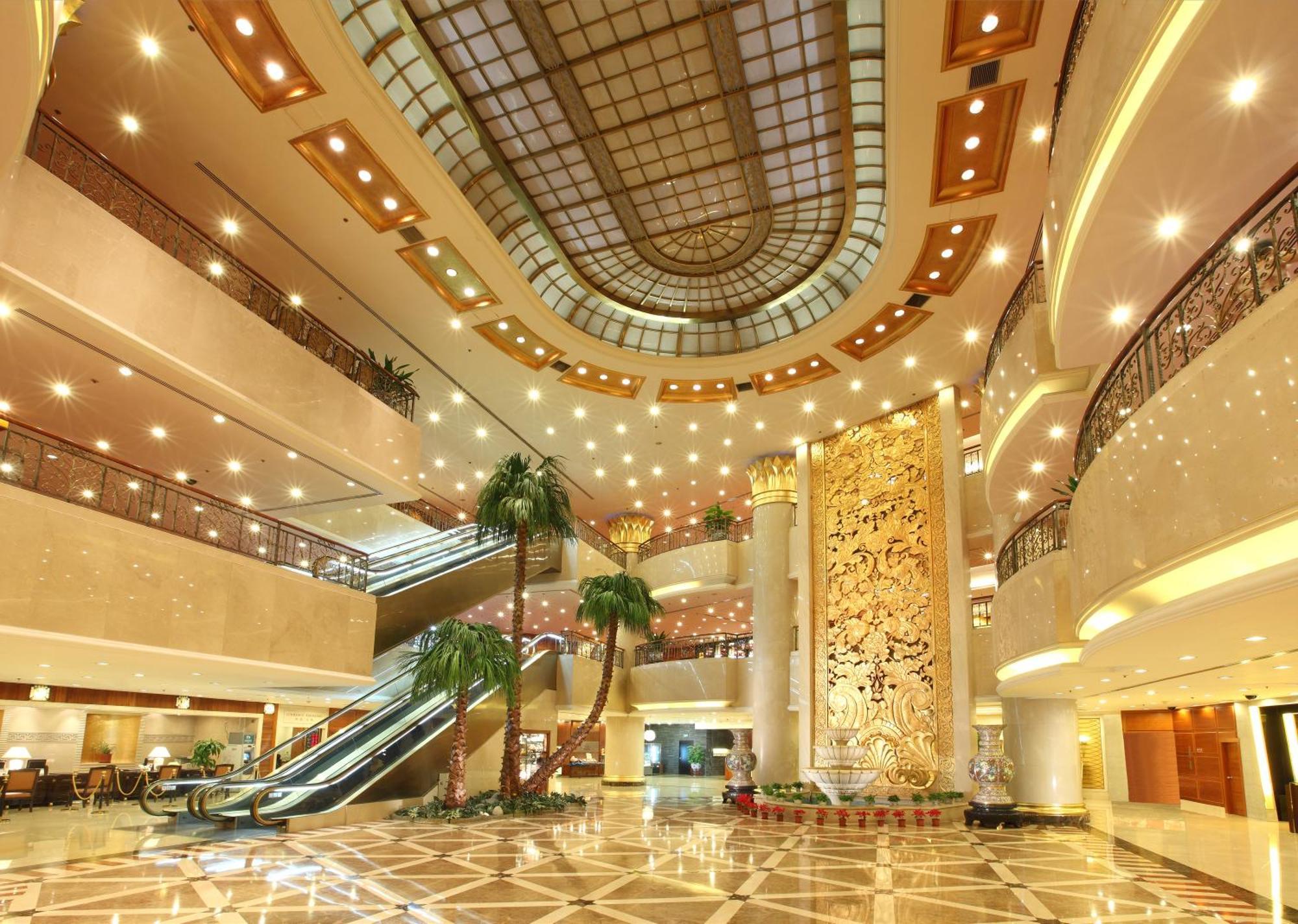 Beijing New Century Hotel Bagian luar foto