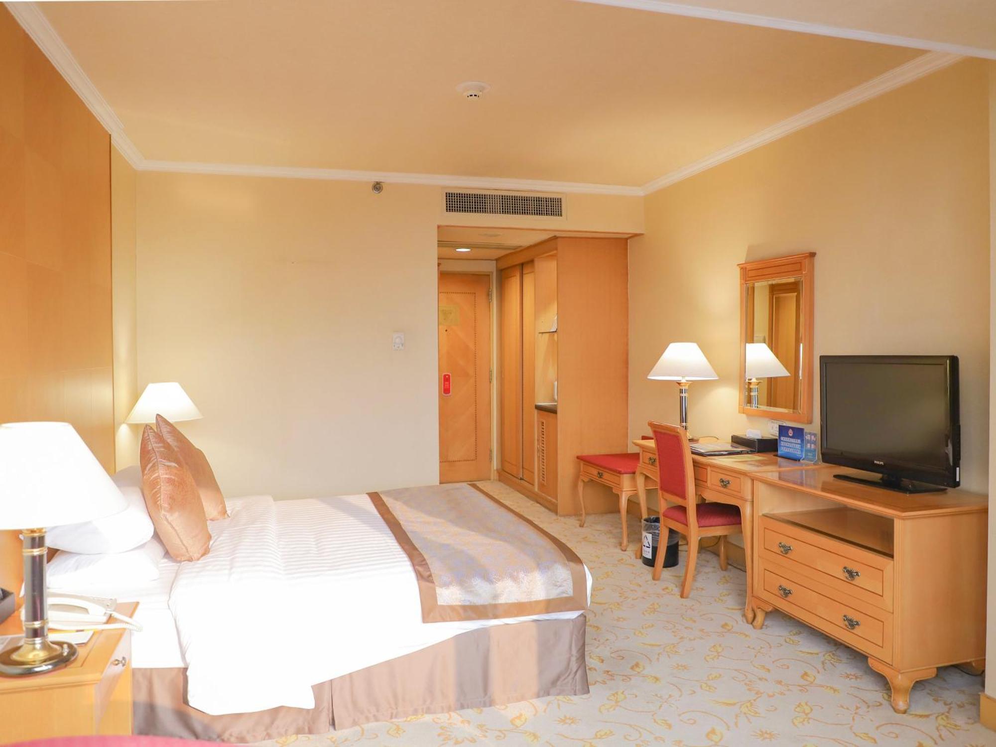 Beijing New Century Hotel Bagian luar foto