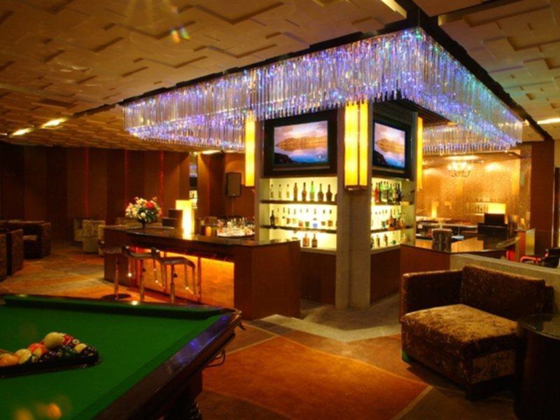 Beijing New Century Hotel Bagian luar foto