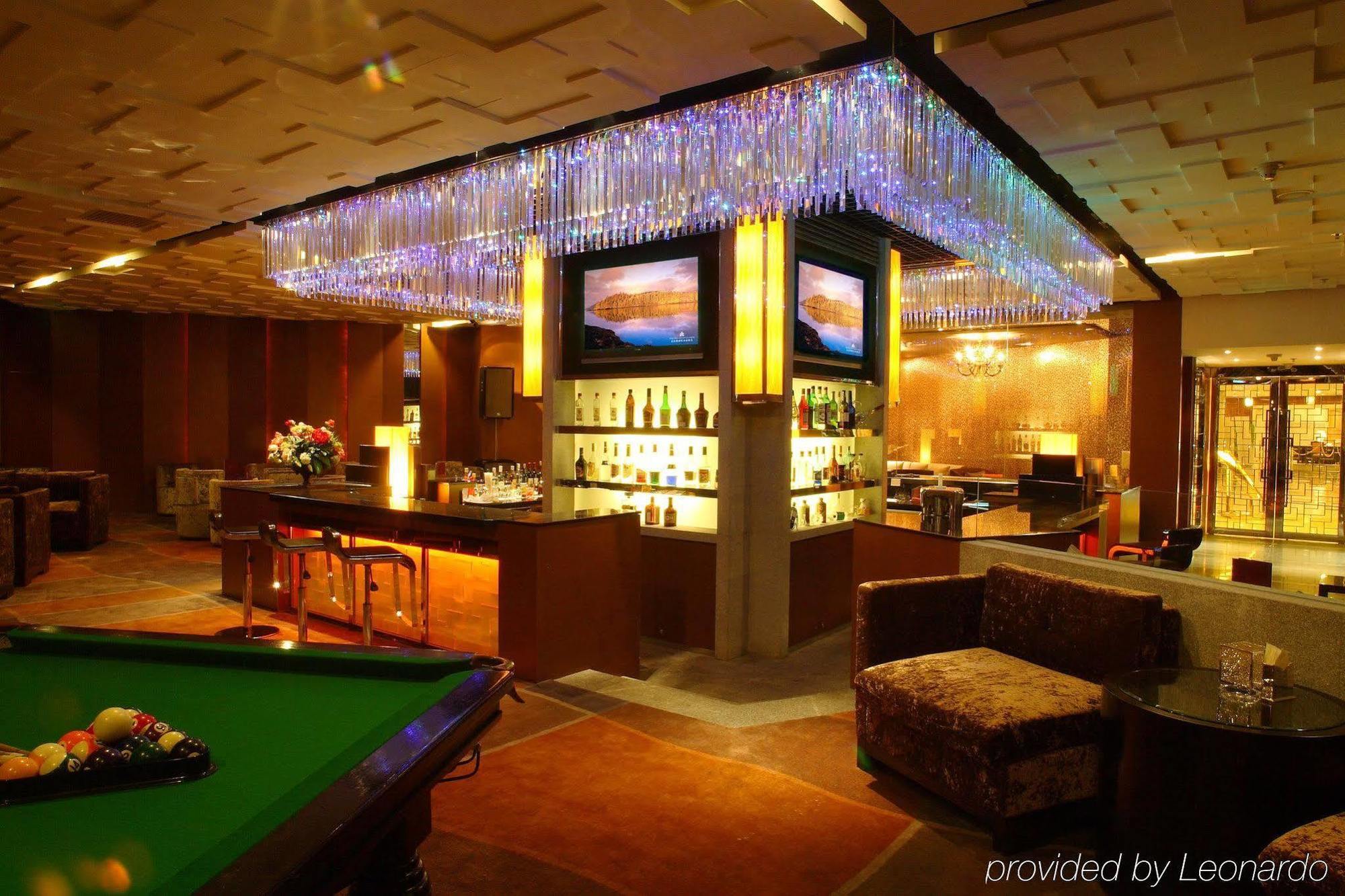 Beijing New Century Hotel Bagian luar foto
